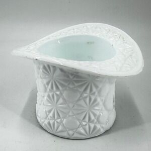 Vintage Fenton Daisy & Button Milk Glass Top Hat Vase Dish Toothpick